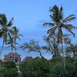 Samaki Lodge & Spa